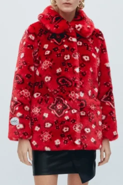 Jakke Tilly Red Paisley Faux Fur Coat* Coats