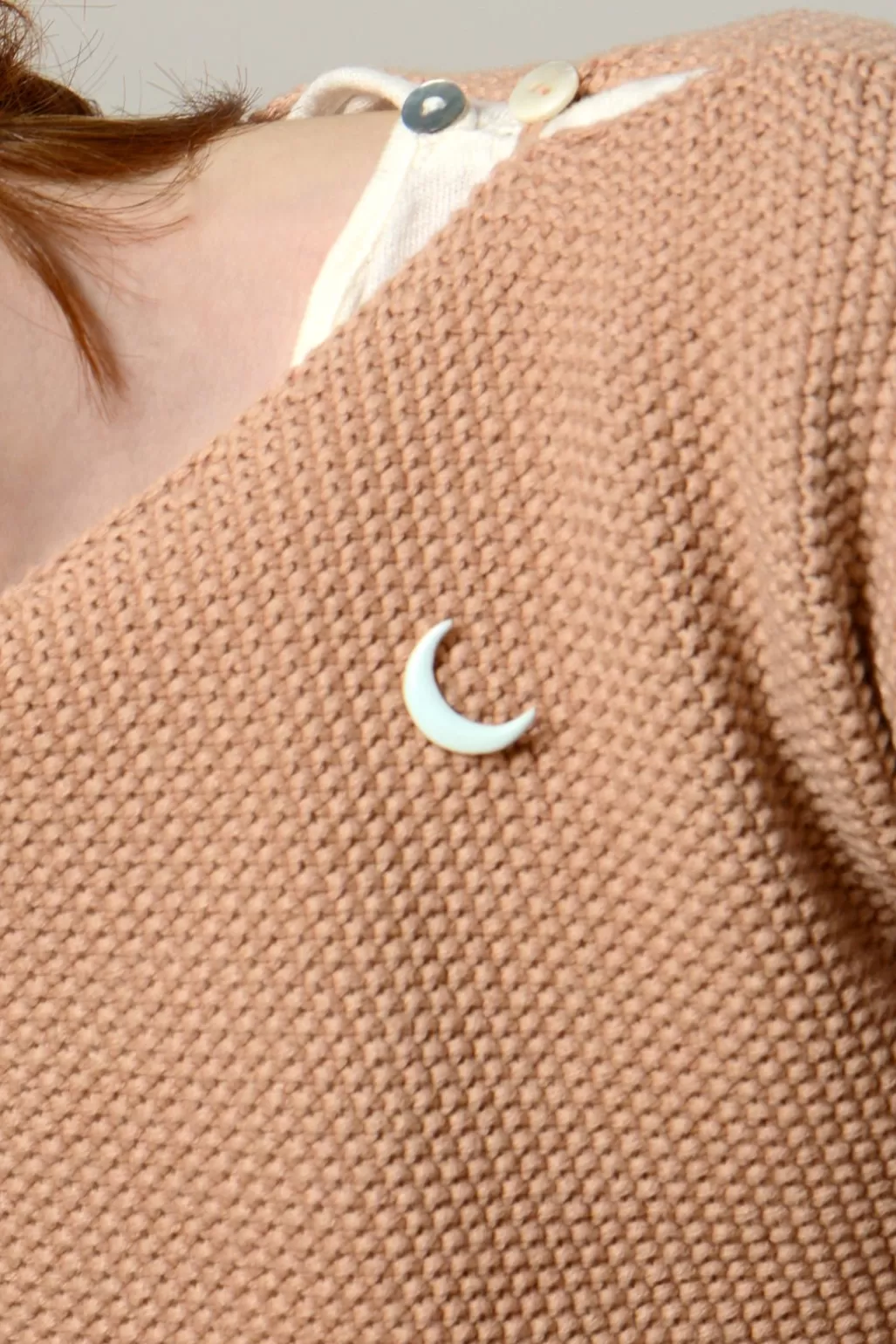 Titlee Gina Gold Crescent Moon Shaped Pin